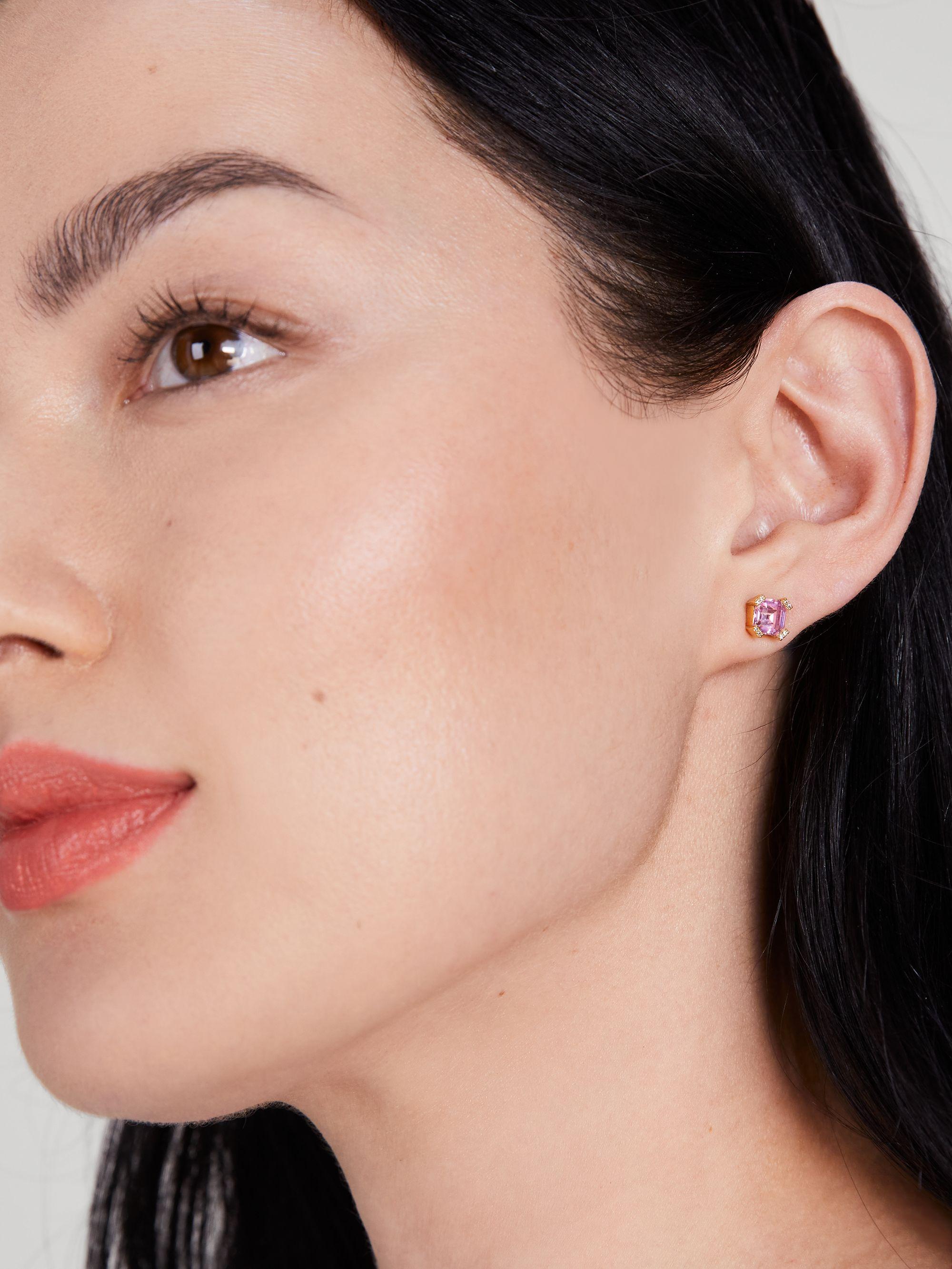 k9611-Dazzle Studs- Clear/Gold.