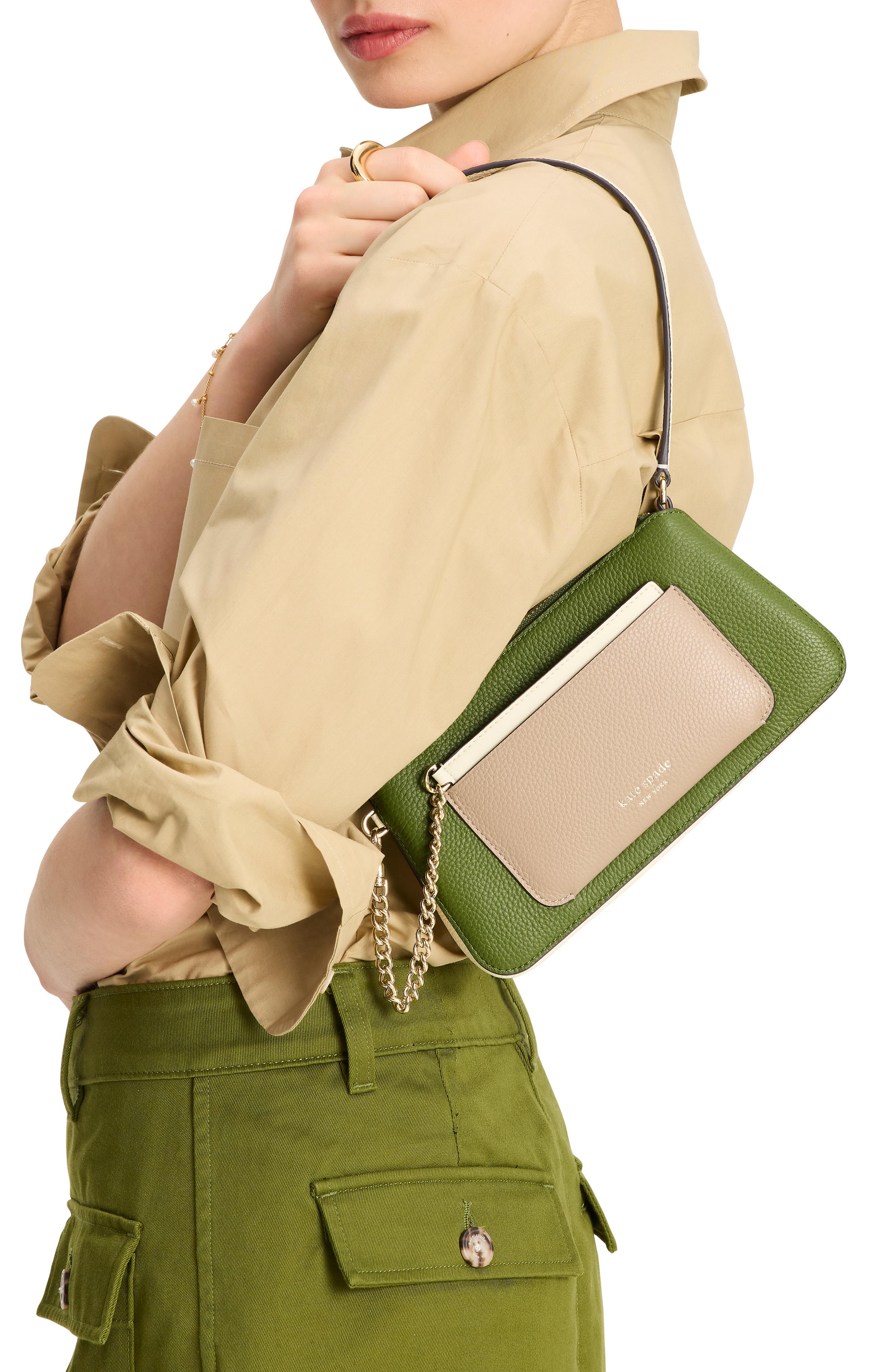 Ava Pochette