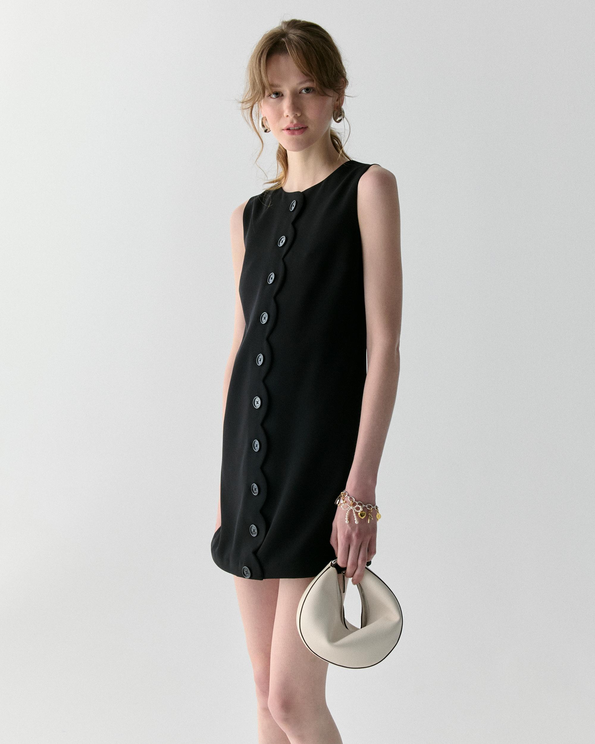 KM477-Scallop Shift Dress-Black