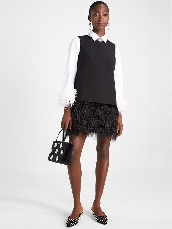 <p><p>Black</p></p>